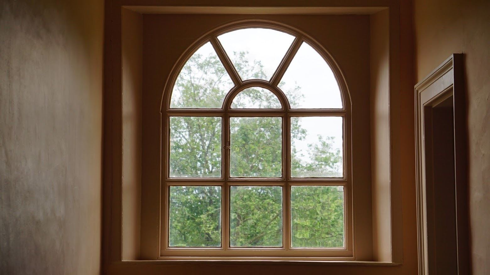 types of arch windows